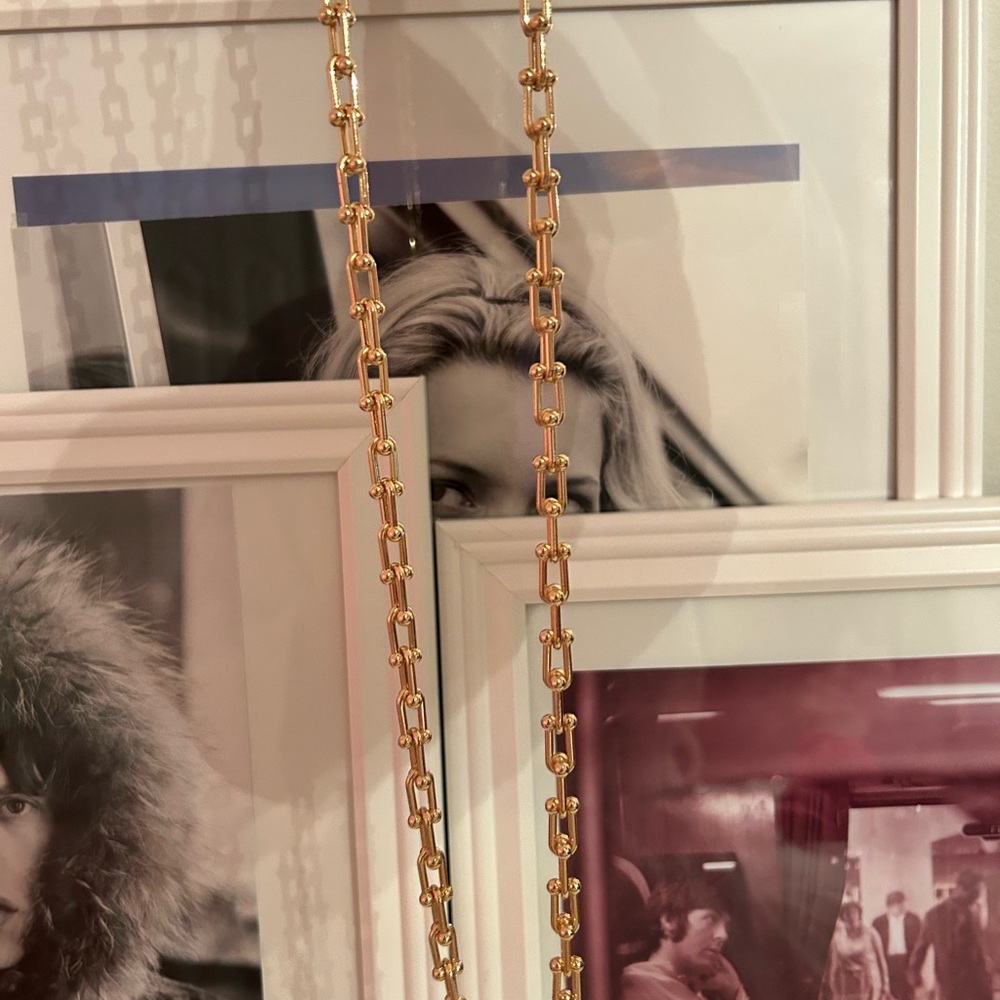 Elegant Gold Chain Necklace